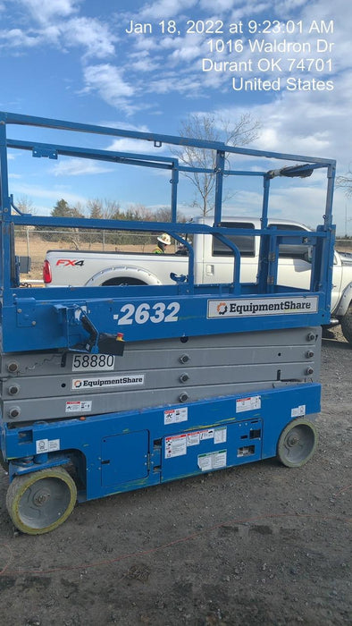 2020 Genie GS-2632 Solid NM Tires, Folding Rails with half-height swing gate, Beacon