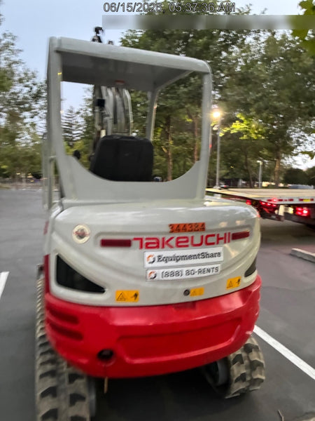 2023 TAKEUCHI TB235-2R