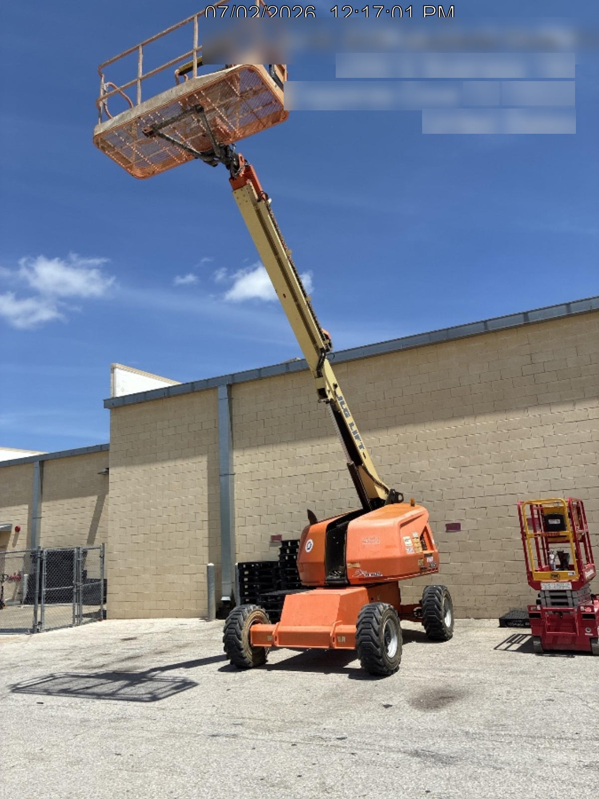 2019 JLG 400S