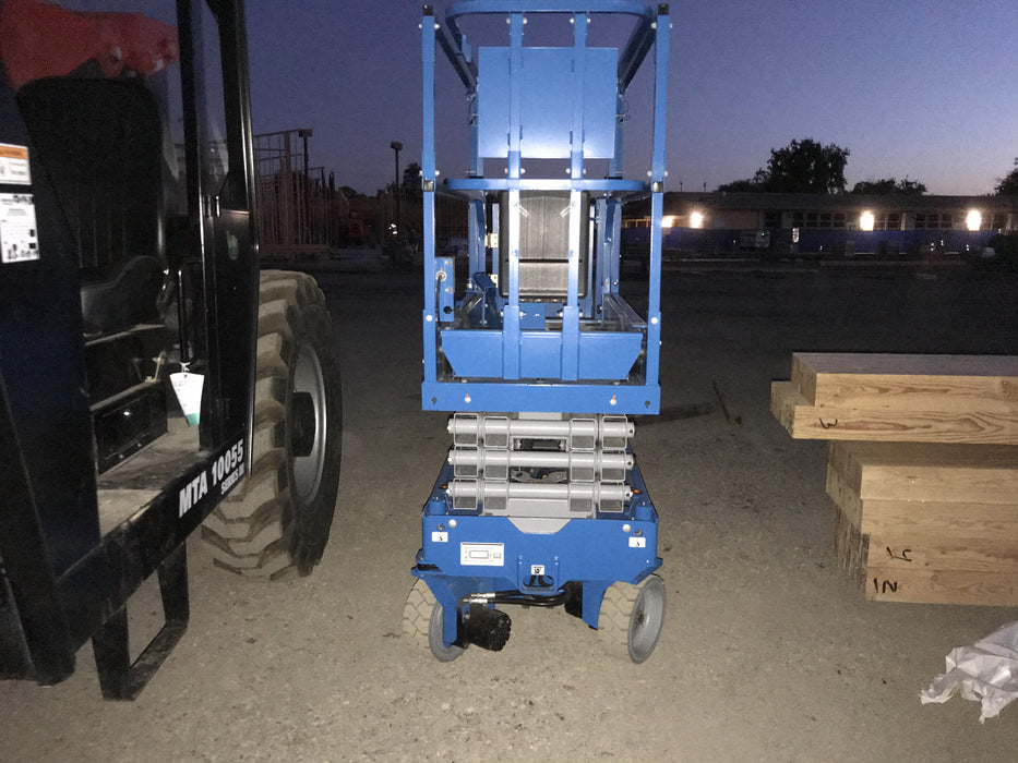 2020 Genie GS-1930 Solid Non Marking Tires, Beacon, Folding rails with half height swing gate, 800W Inverter