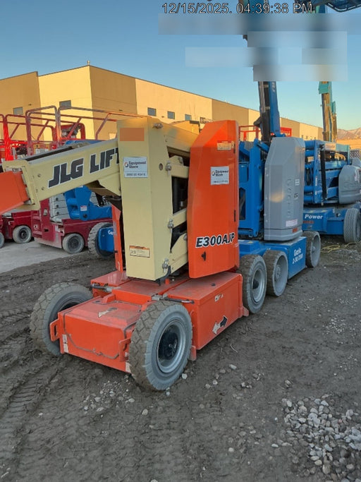 2019 JLG E300AJP