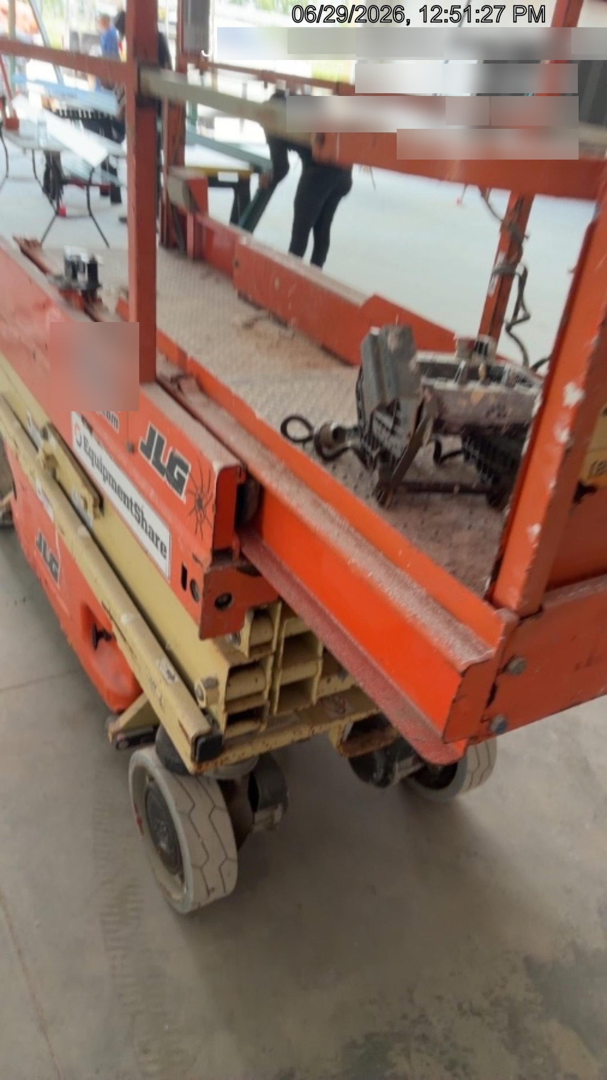 2016 JLG 1930ES