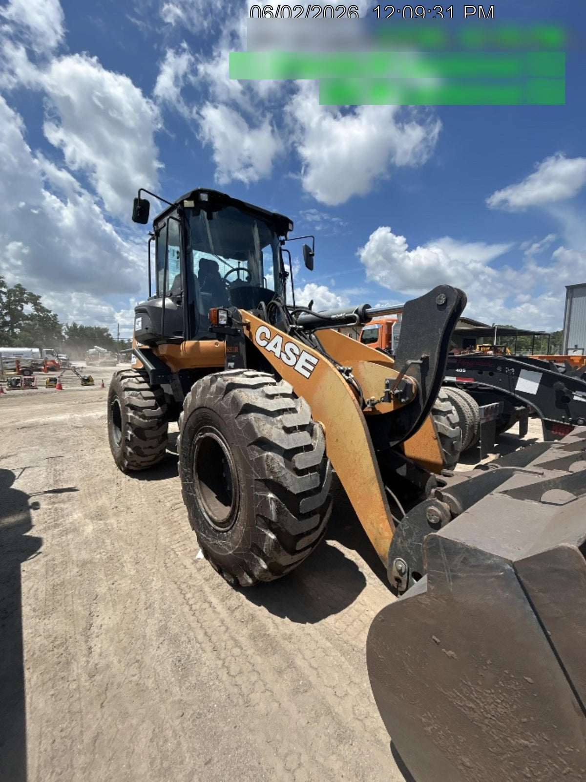 2022 CASE 621G