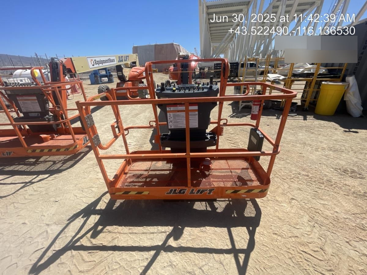2021 JLG H600SJP