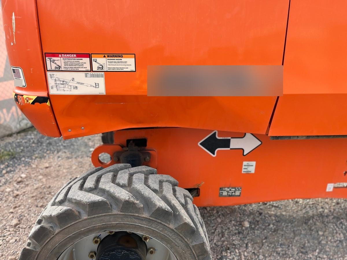 2022 JLG 860SJ