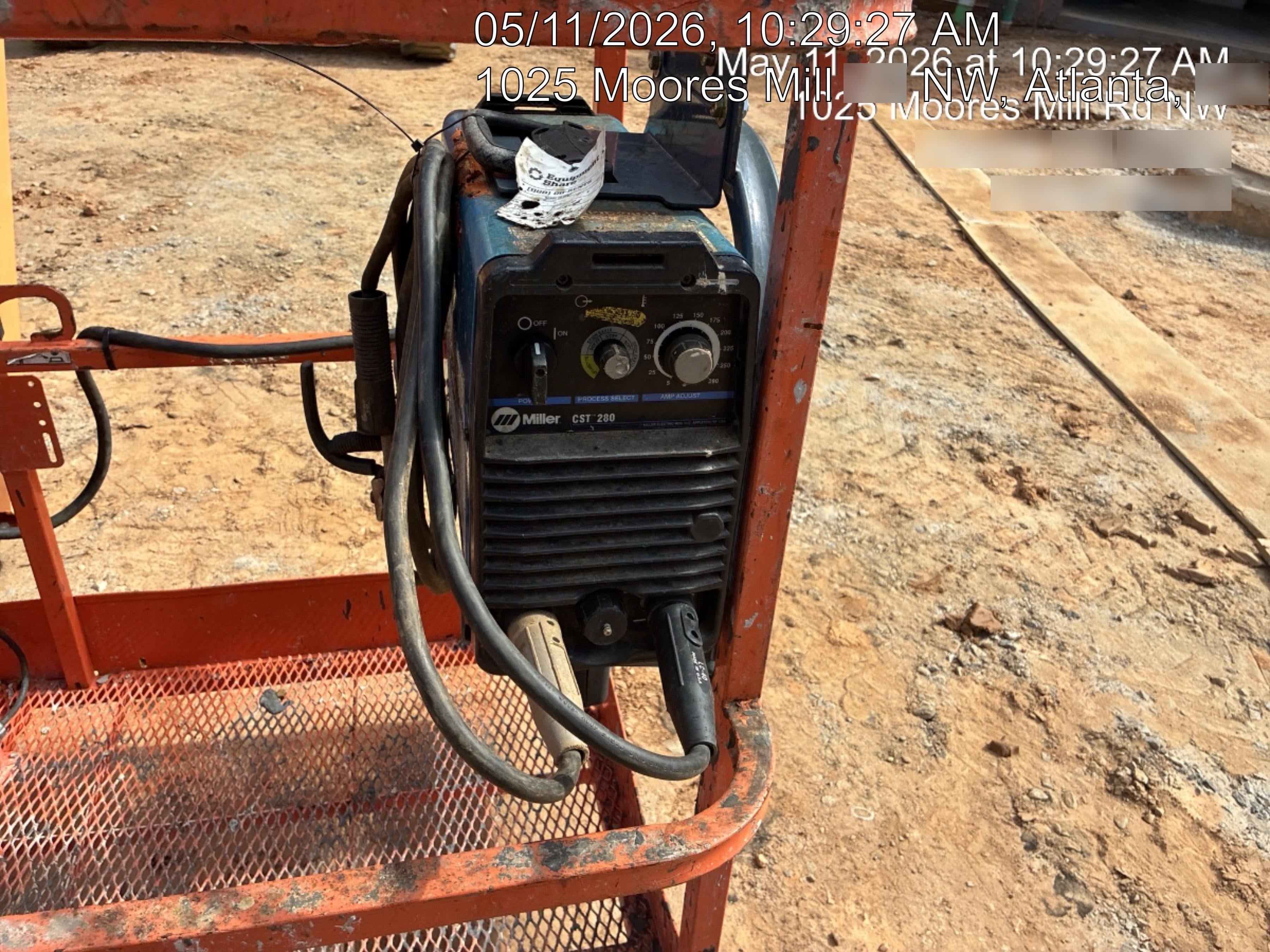 2022 JLG 660SJ