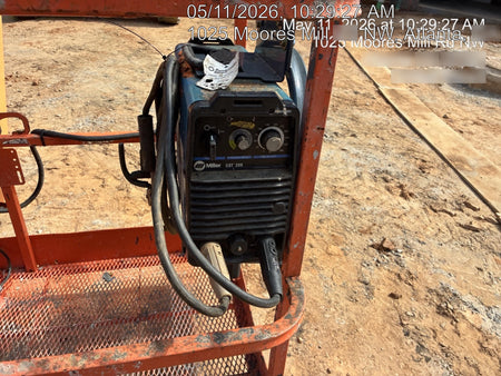 2022 JLG 660SJ