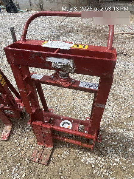 2022 ROL-A-LIFT M-6