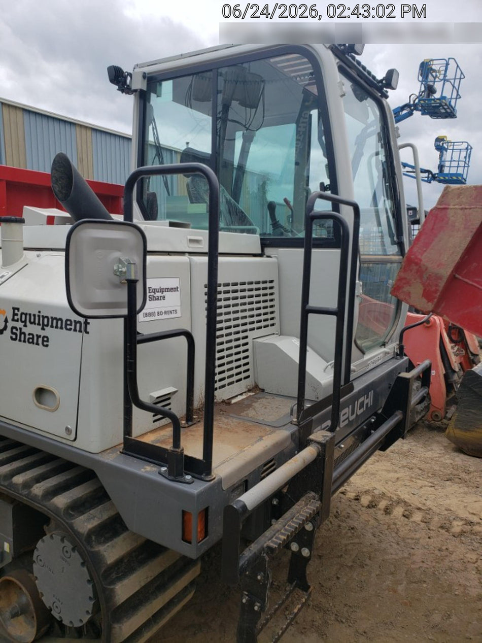 2025 TAKEUCHI TCR 50-2CR