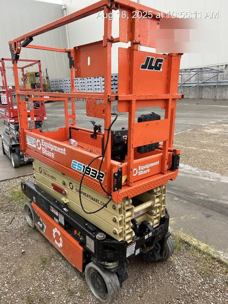 2022 JLG ES1932