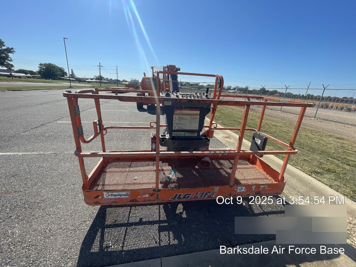 2021 JLG 860SJ