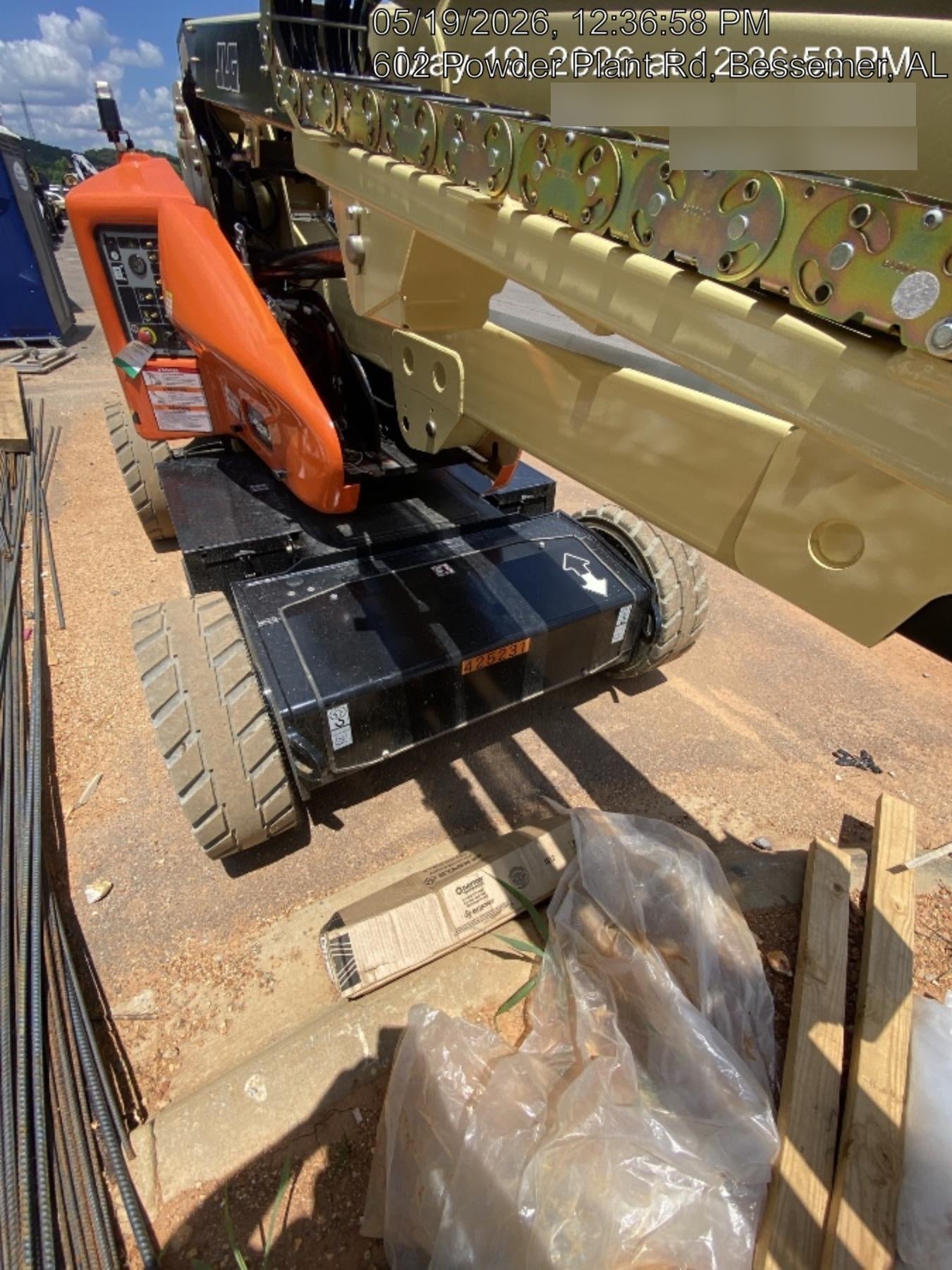 2024 JLG E450AJ