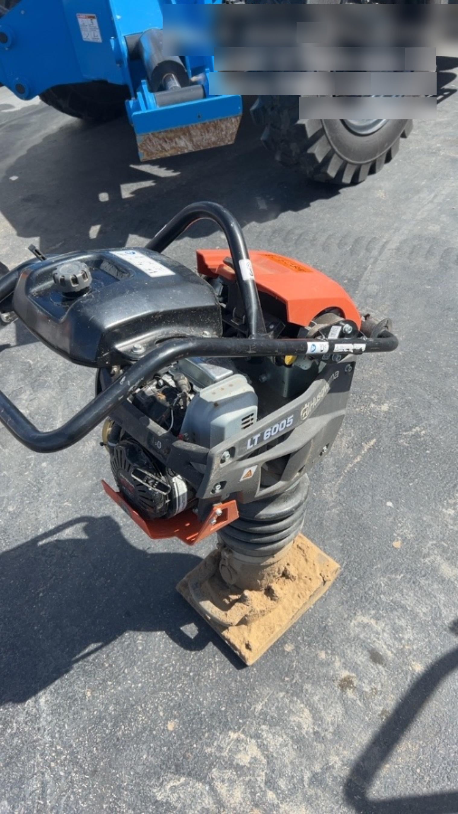 2024 HUSQVARNA LT6005