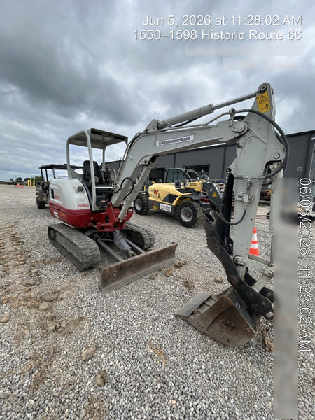2022 TAKEUCHI TB235-2R