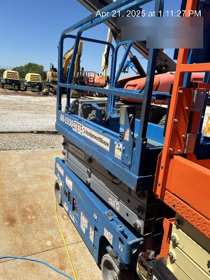 2019 Genie GS-1930 Fixed Rails with Chain Entry