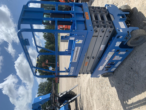 2020 Genie GS-1930 Fixed rails with chain entry gate - Pre A92.20