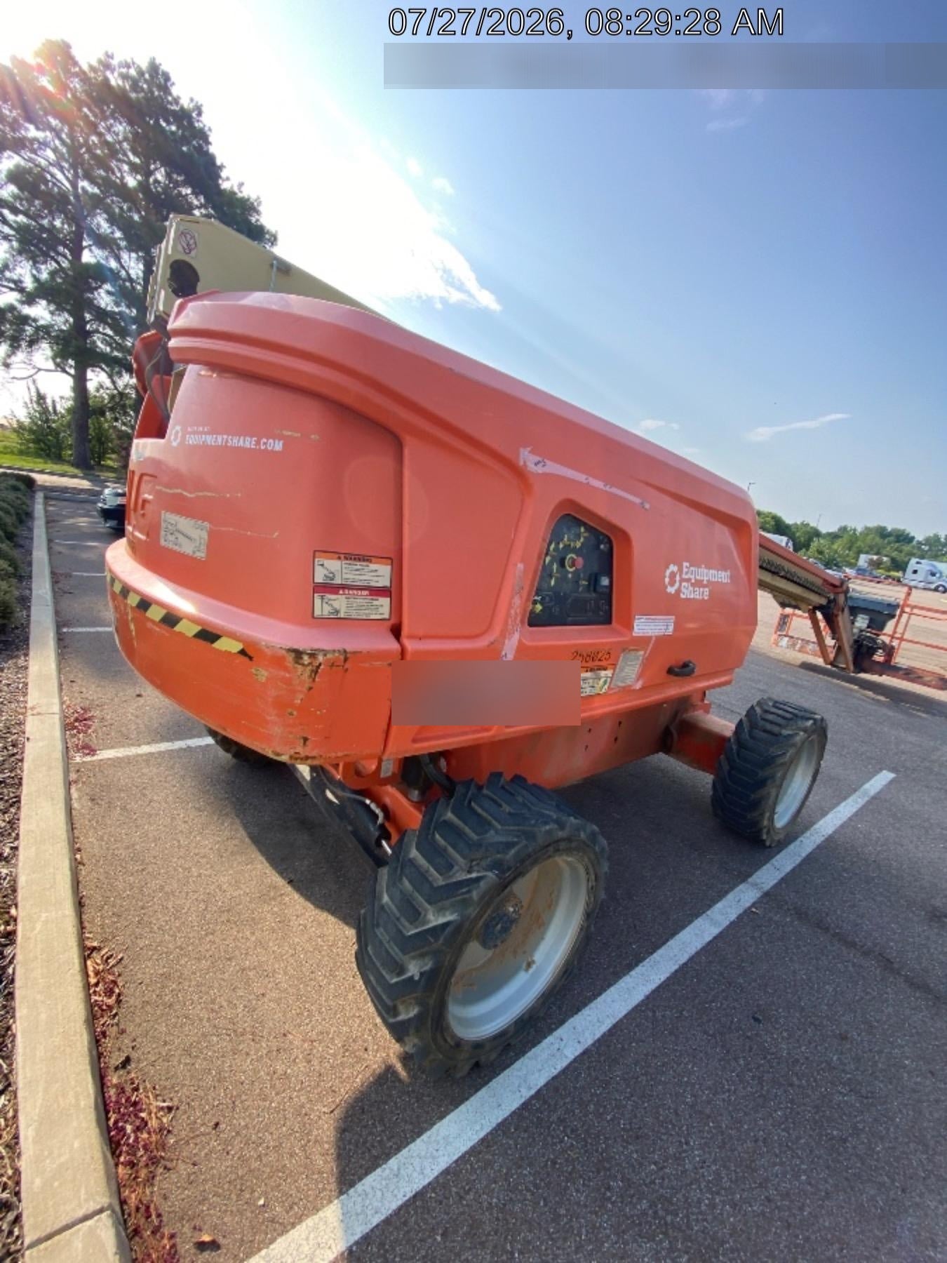 2022 JLG 660SJ