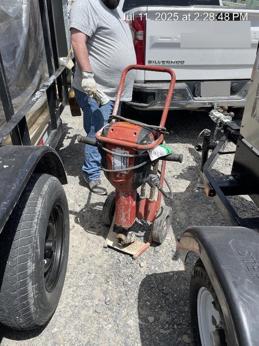 2020 HILTI TE 3000-AVR