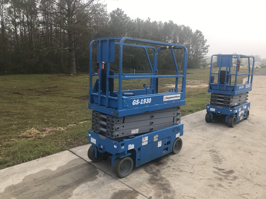 2019 Genie GS-1930 Fixed Rails with Chain Entry