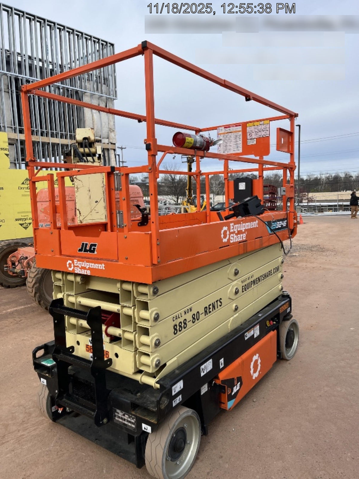 2025 JLG ES3246