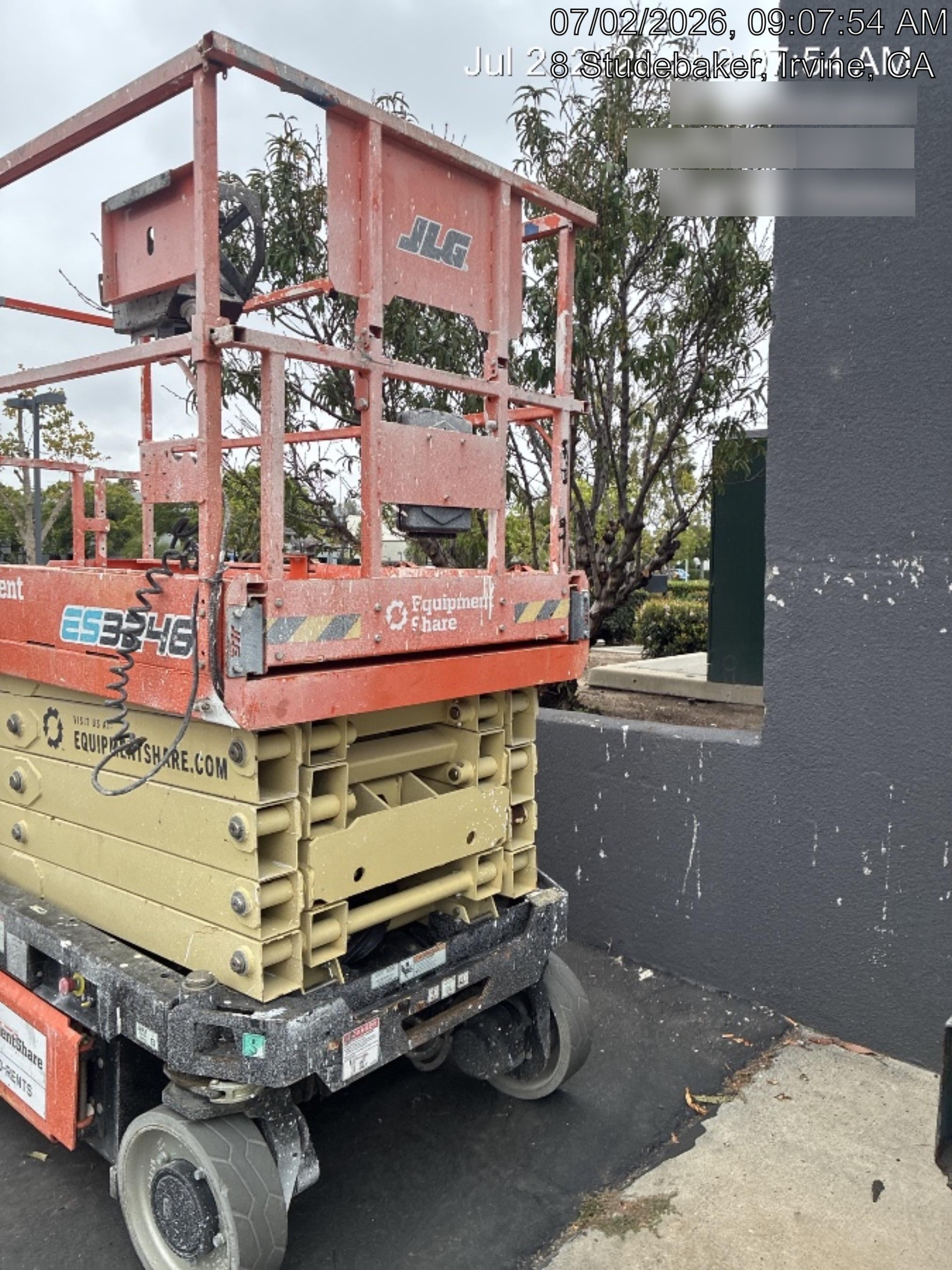2022 JLG ES3246