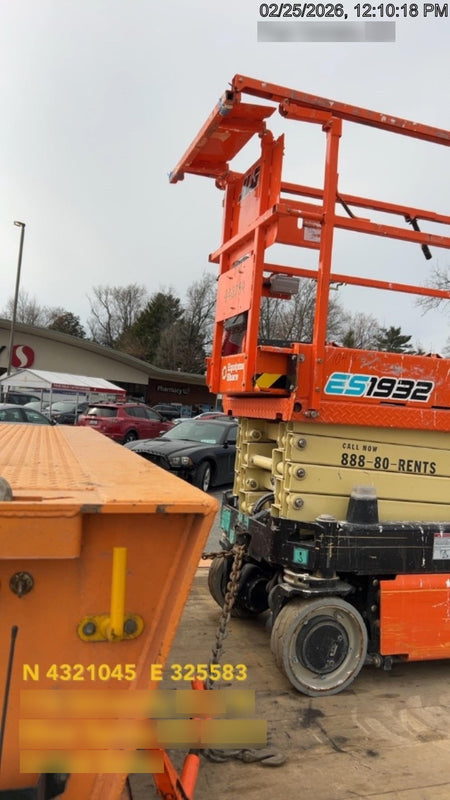 2024 JLG ES1932