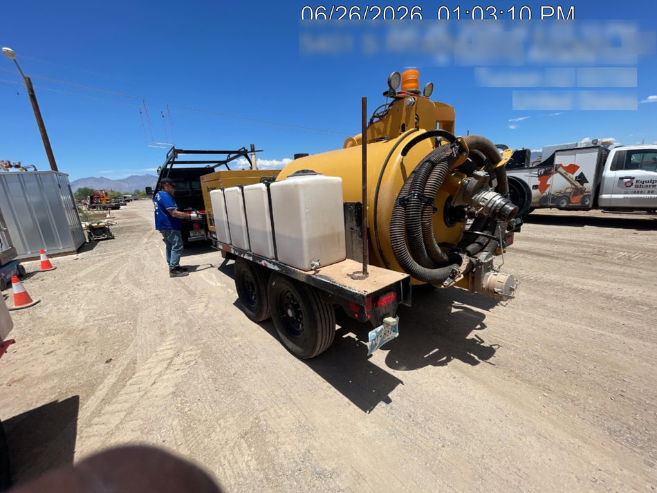 2023 Vac-Tron LP573XDT T4 Koehler Diesel Engine, 500 Gallon Debris Tank, x2 100 Gallon Water Tanks