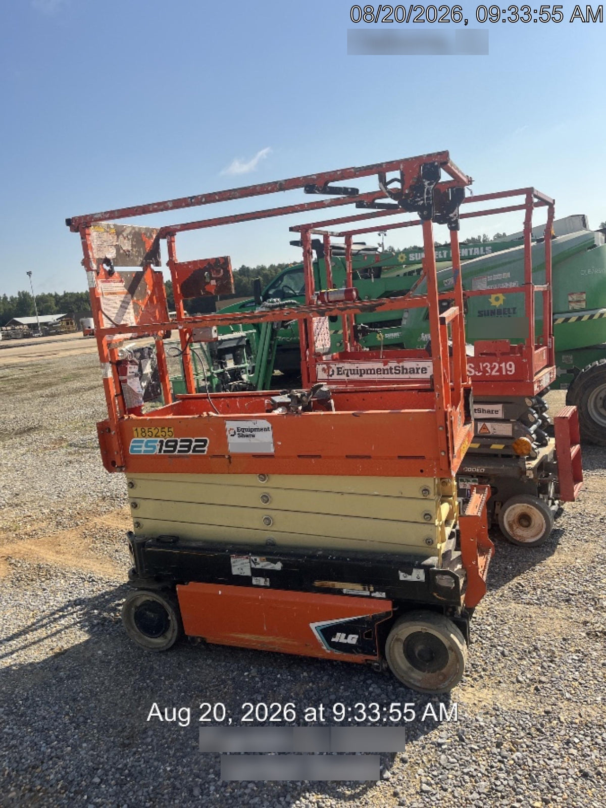 2021 JLG ES1932