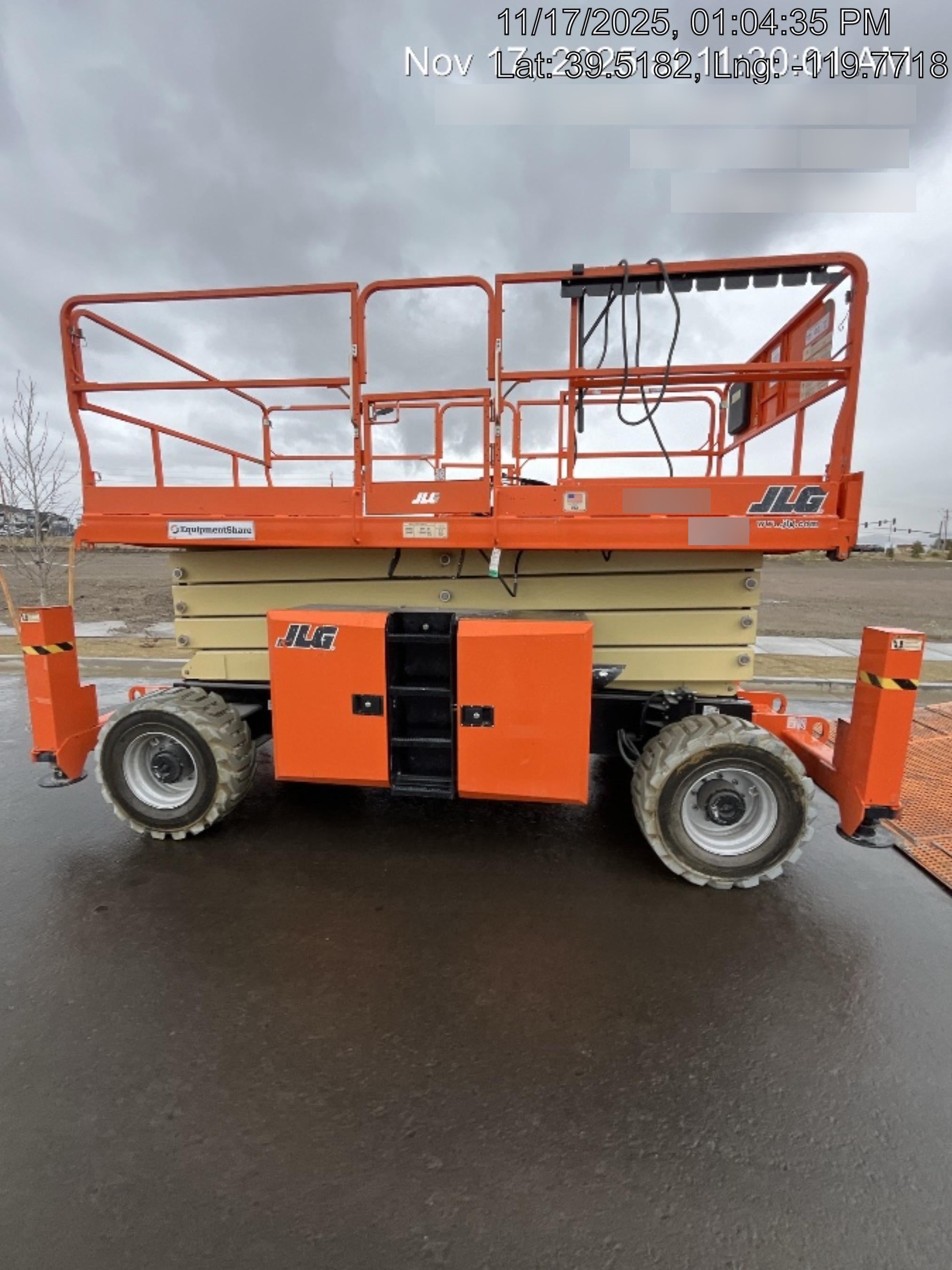 2019 JLG 430LRT