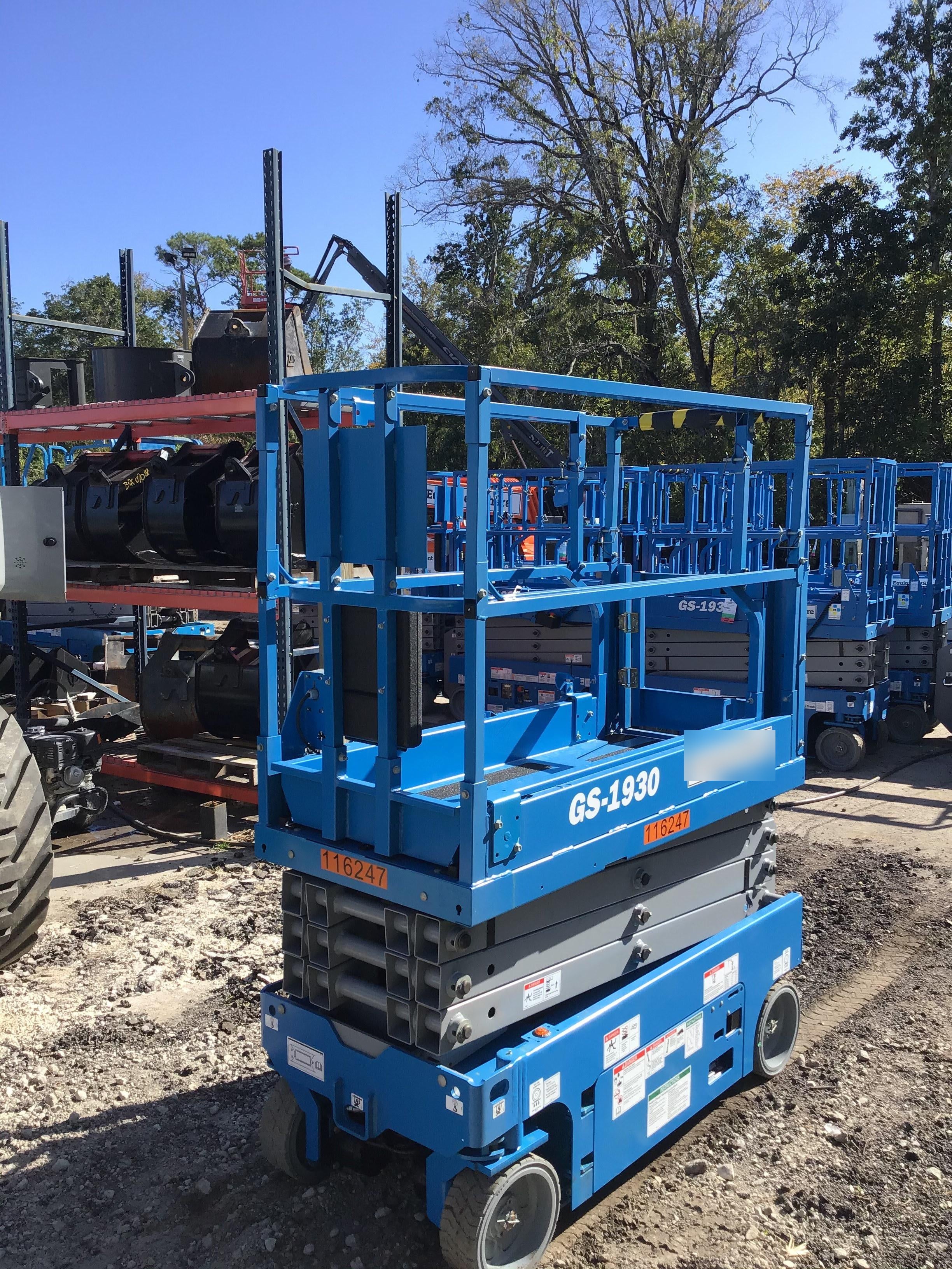 2020 Genie GS-1930 Solid Non Marking Tires, Beacon, Folding rails with half height swing gate