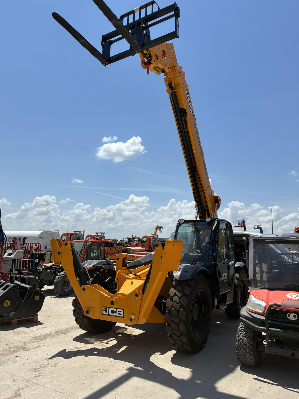 2026 JCB 512-56