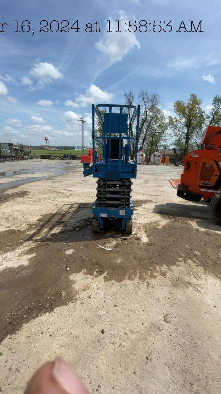 2018 GENIE GS-3232