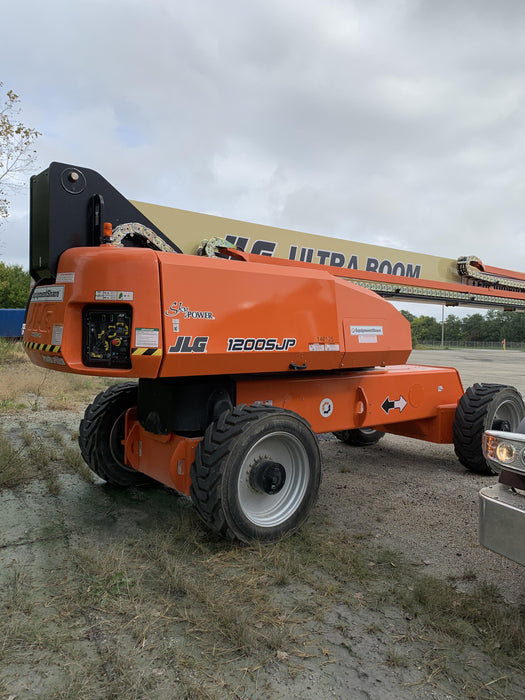 2021 JLG 1200SJP