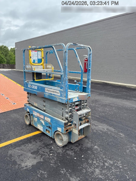 2019 Genie GS-1930 Fixed rails with chain Entry