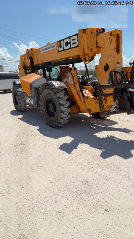 2019 JCB 510-56 Open ROPS, 74 HP, Solid Tires, Worklights, Beacon, Aux Hydraulics, Lifting Eye w/66" Carriage/60" Forks