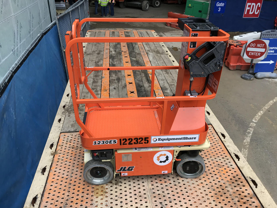 2021 JLG 1230ES