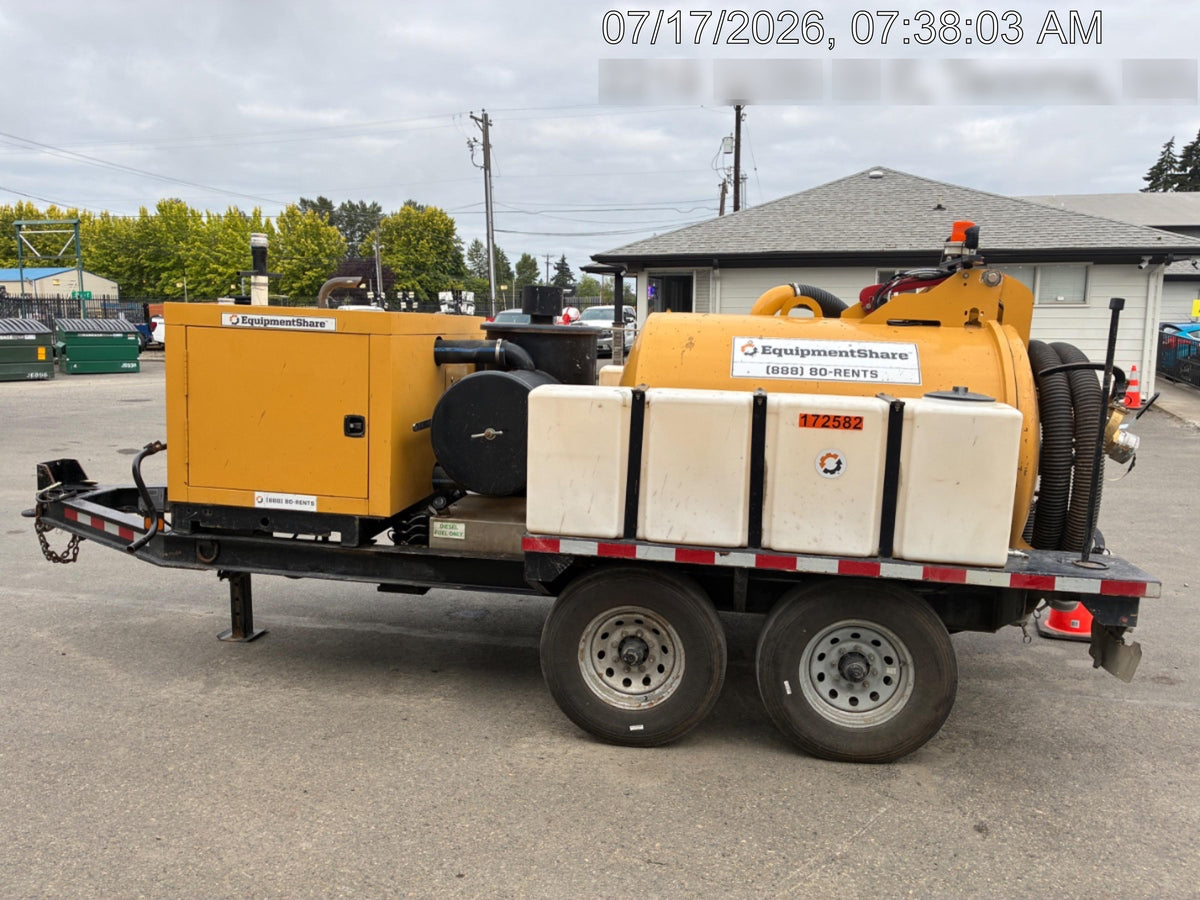 2021 Vac-Tron LP573SDT T4 Koehler Diesel Engine, 500 Gallon Debris Tank, x2 100 Gallon Water Tanks