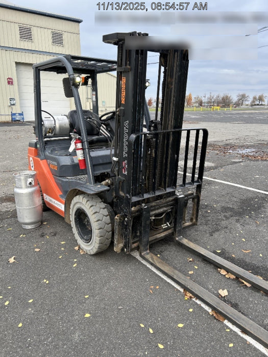 2022 TOYOTA 50-8FGU25