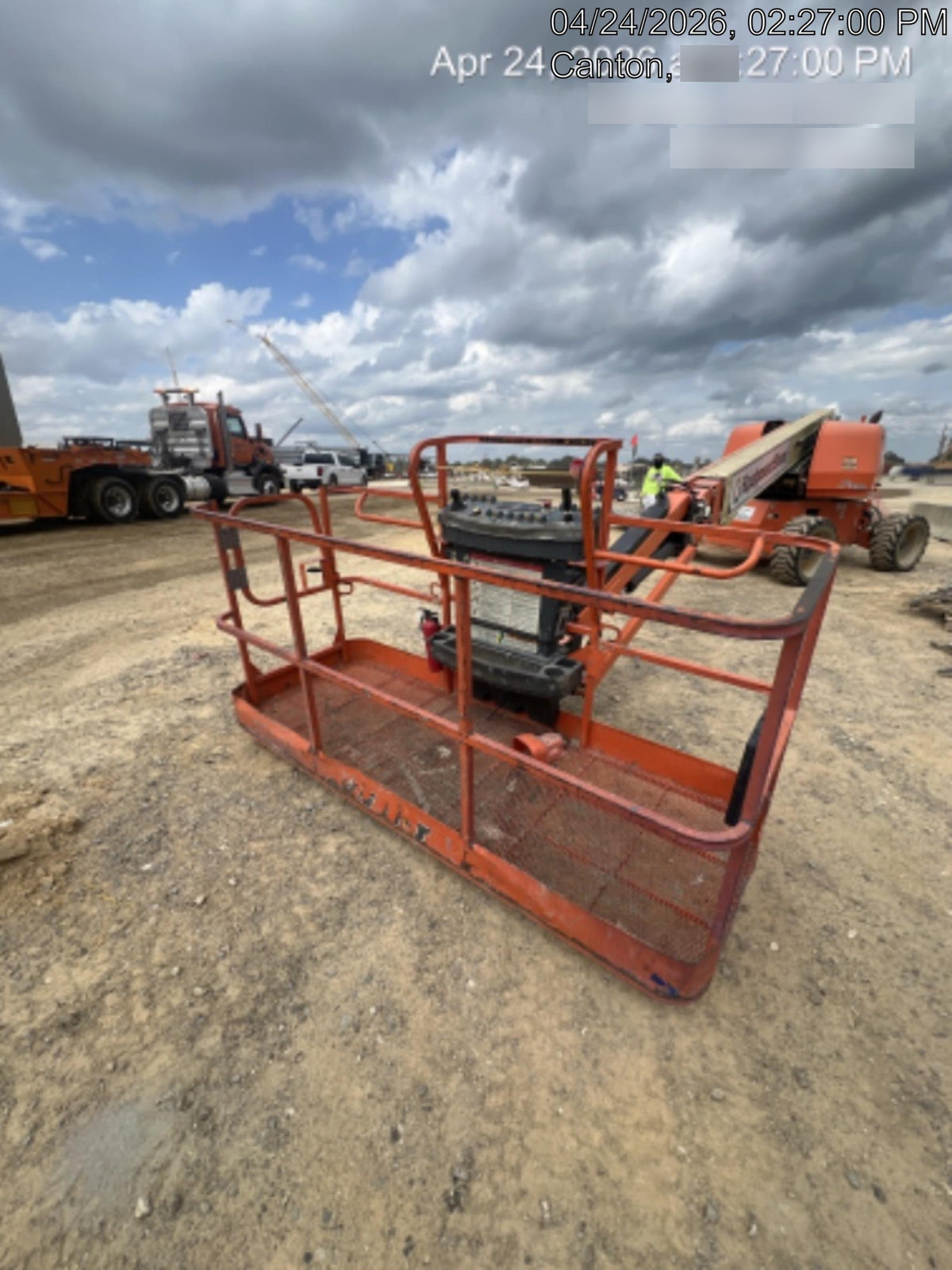 2020 JLG 660SJ