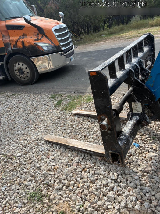 2017 Genie GTH-1056 Genie GTH1056, Solid Tires, 60" carriage, Light Kit, Open ROPS