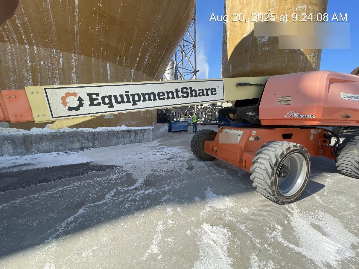 2021 JLG 660SJ
