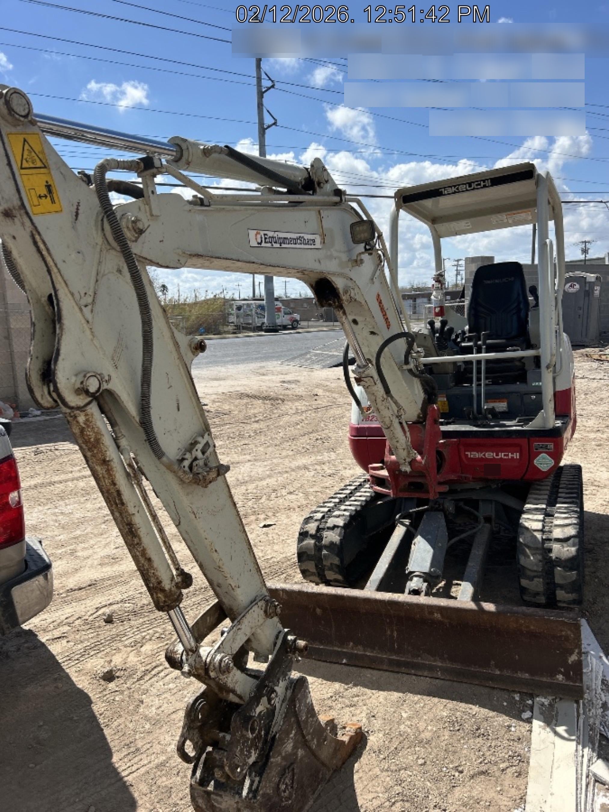 2021 TAKEUCHI TB235-2R