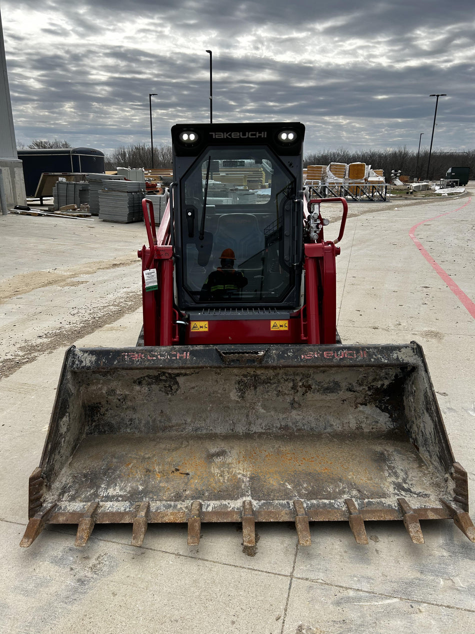 2023 TAKEUCHI TL6CR