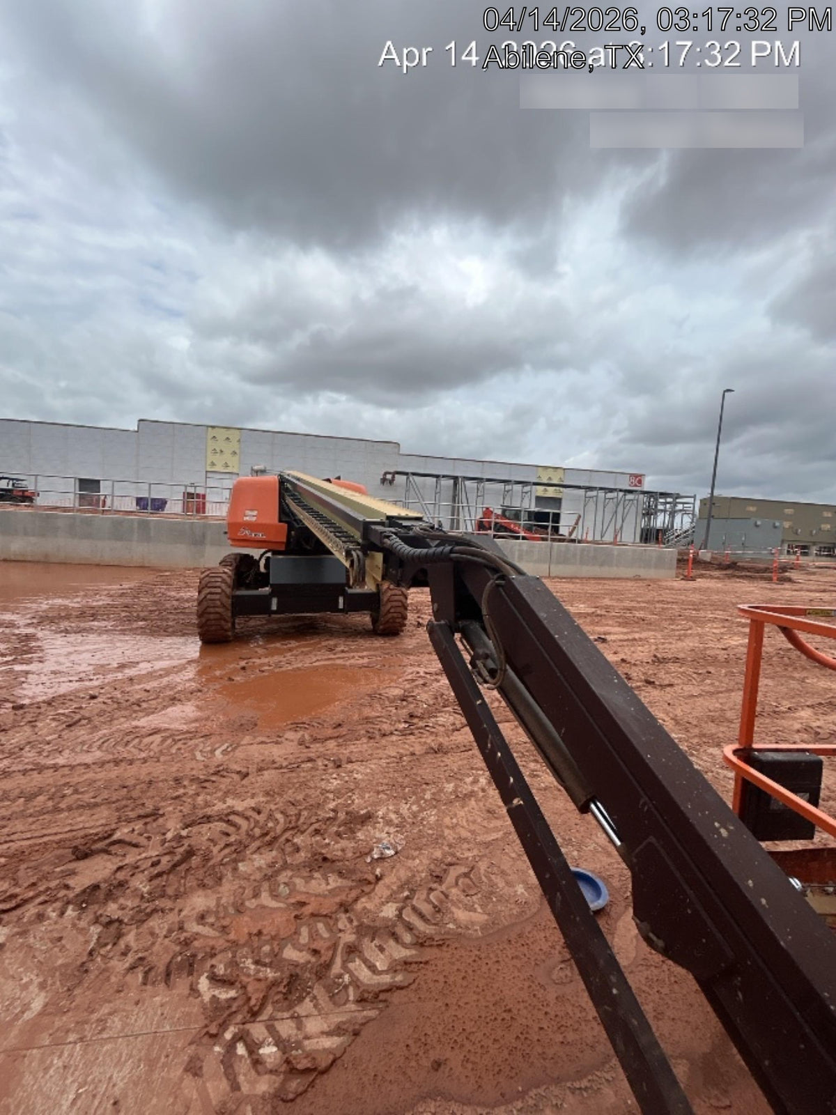 2024 JLG 660SJ