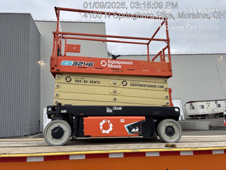 2022 JLG ES3246