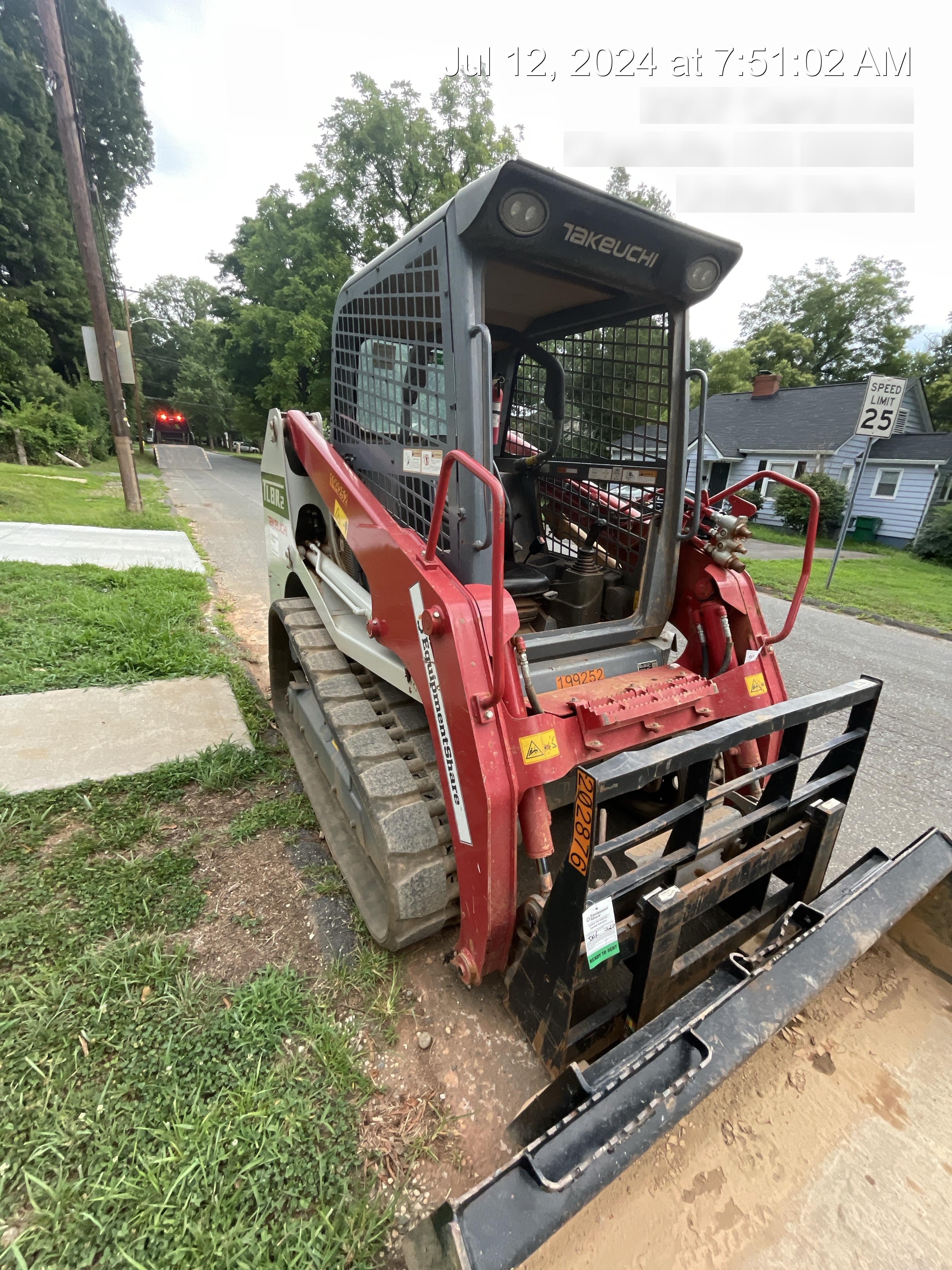 2022 TAKEUCHI TL8R2-R