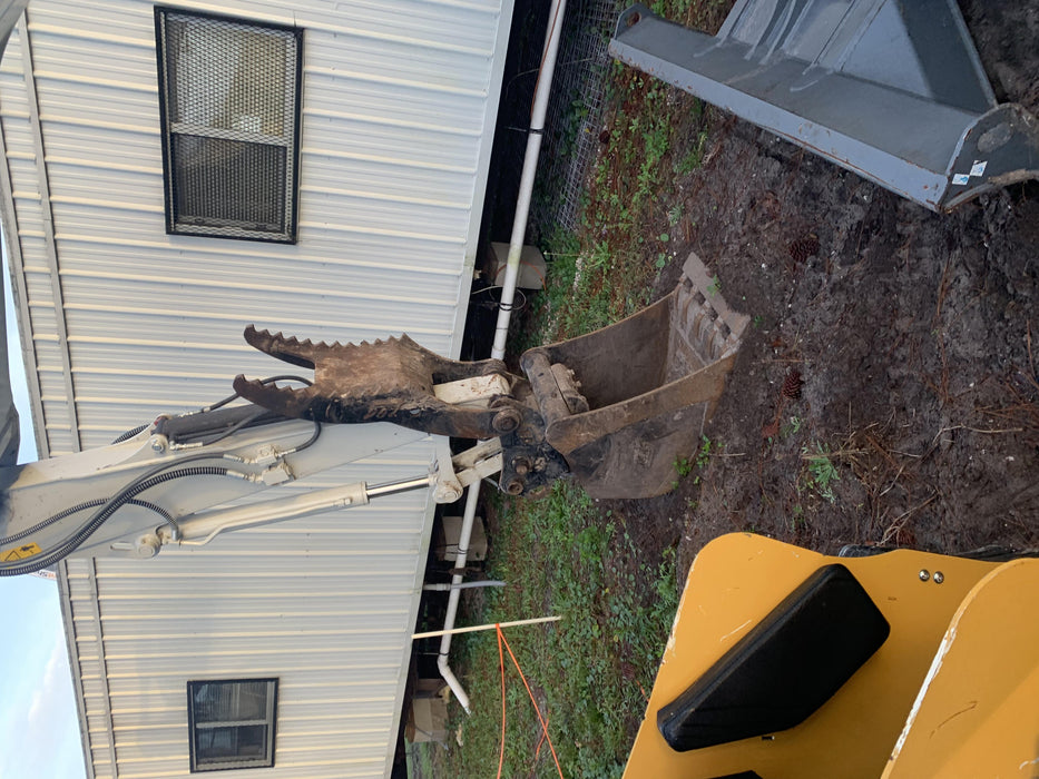 2019 Takeuchi TB290 Cab/Heat/AC Rubber tracks, Dozer blade, Travel alarm, Auxiliary hydraulics Manual QC, Hydraulic thumb, 18", 24", and 36" Buckets