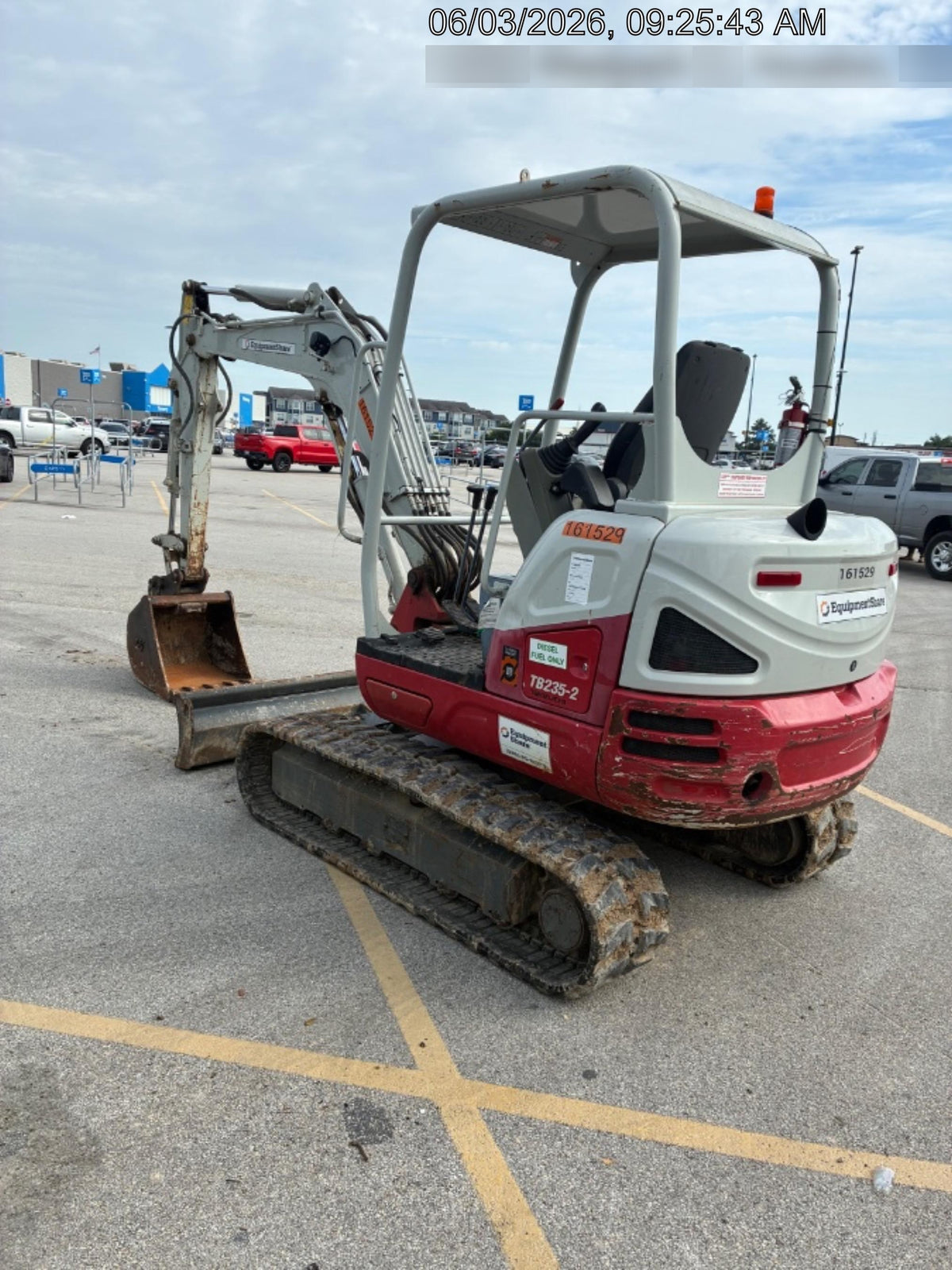 2021 TAKEUCHI TB235-2R