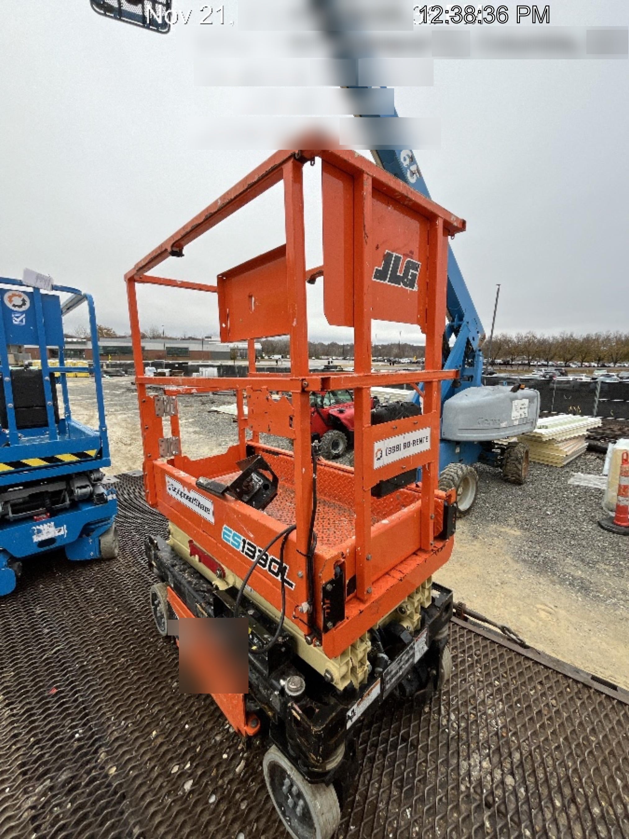 2021 JLG ES1330L