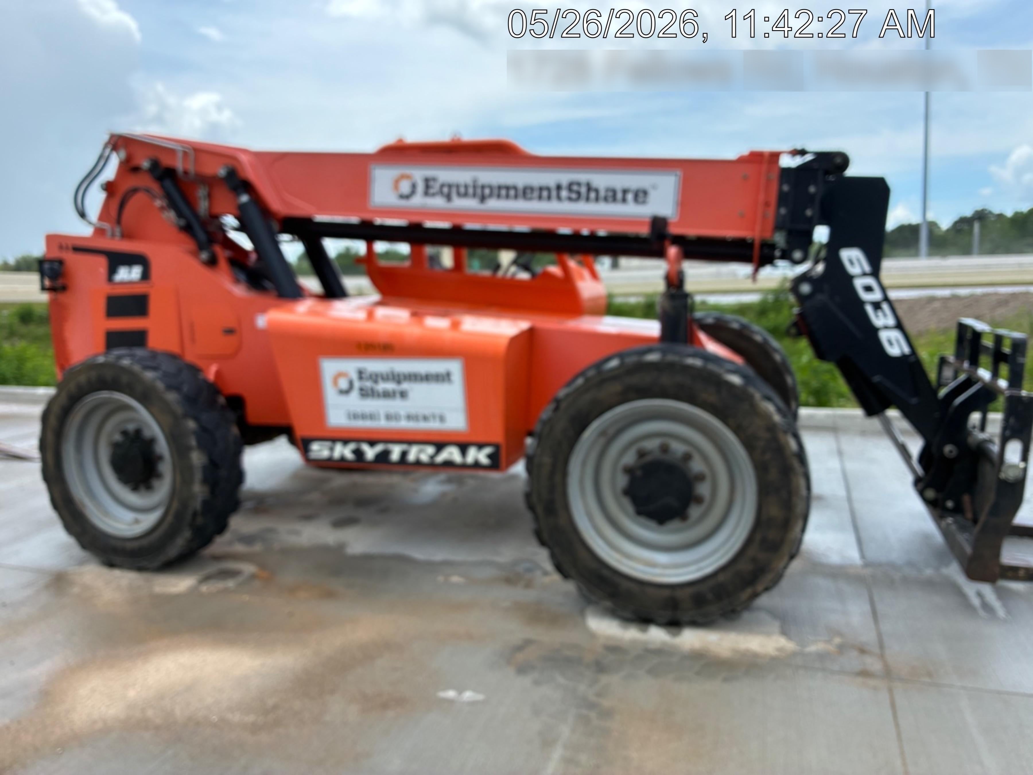 2021 JLG 6036